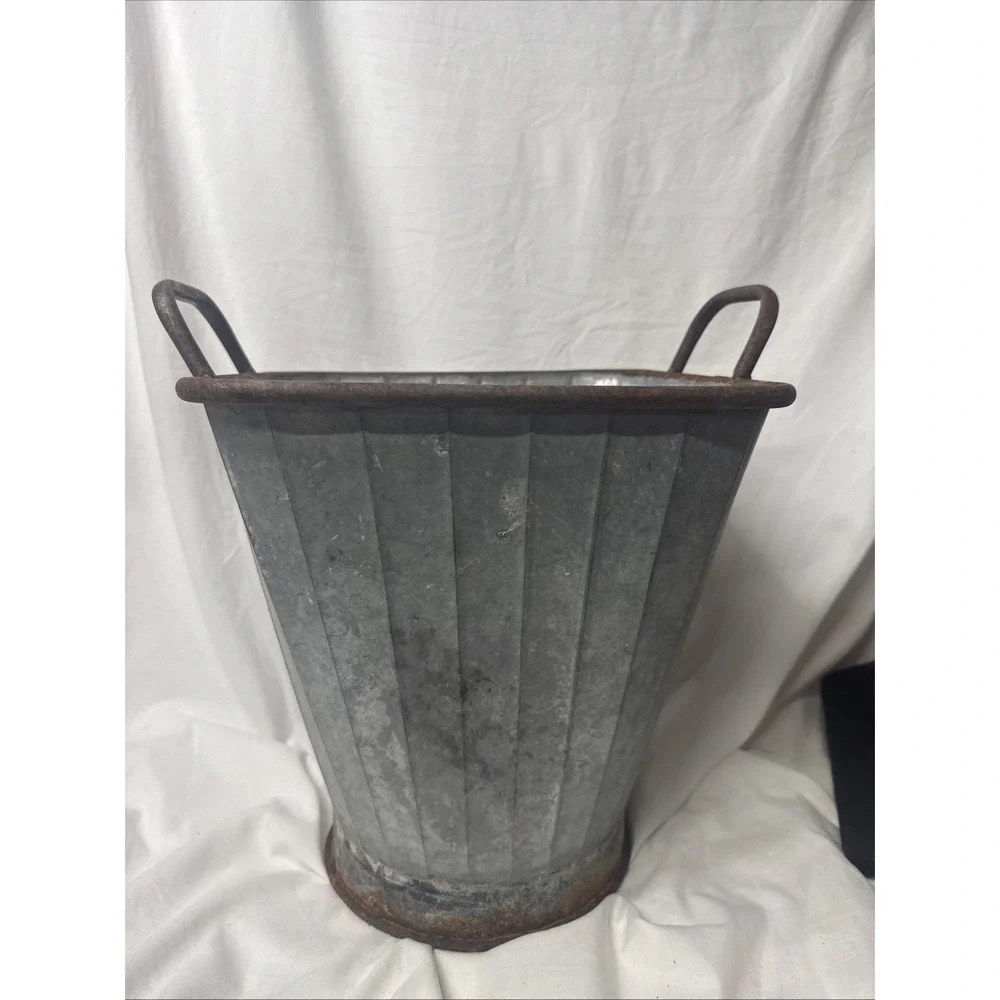 Vtg Galvanized Fluted Coal Flower Bin Garden Planter 13